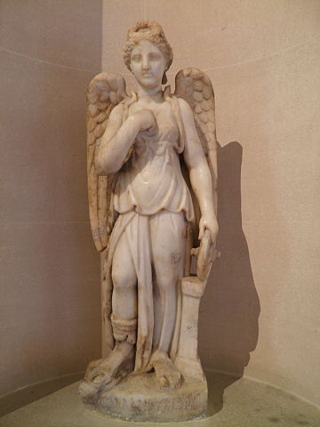 Datei:Statue Nemesis Louvre Ma4873 n3.jpg