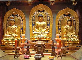 Datei:Amitabha Buddha and Bodhisattvas.jpg