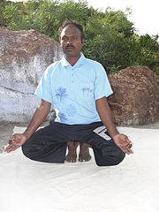 Datei:Bhadrasana.jpg