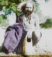 Sadhu with vessel 1920.jpg