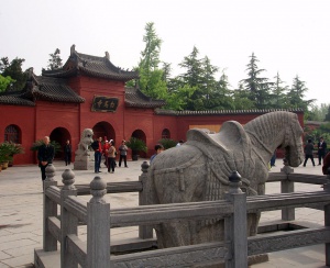 WhiteHorseTemple.jpg